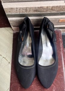 Women Black Ballenary Heels