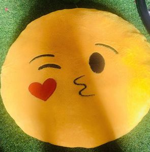 Kiss Imozis Pillow