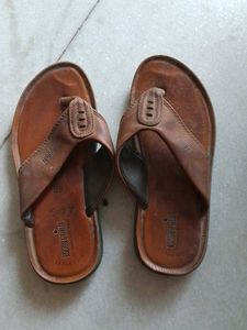 Used Shoes And Slippers& Boots