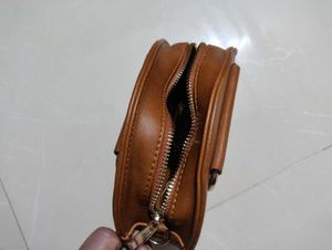 Brand New Slingbag Without Tag.