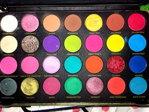 Makeup Revolution London eyeshadow palette