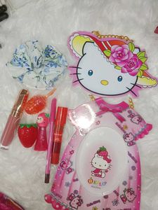 Hello Kitty Photo Frame With Lippies✨