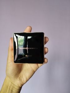 Manish Malhotra Compact Powder