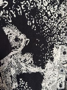 Unique Black &amp; White Patterned Tunic