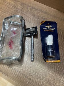 Park Avenue Shaving Kit w Brush And Tri Blade
