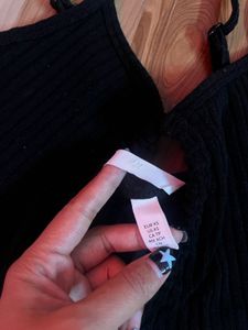 H&amp;M Black Cut Out Crop Top