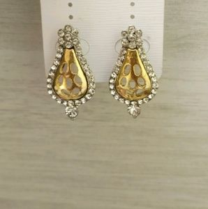 Brand New AD Stone Studs