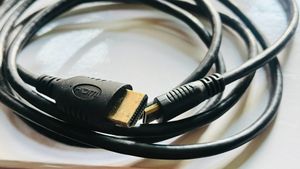 HDMI cABLe