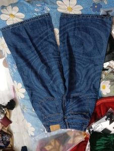 Stylish Patterned Knee Length Jeans