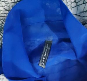 Yay, Price Dropped ---White Shirt Blue Collar