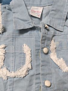 Cute Top A Little Baby Girl Is Stylish Latest Toop