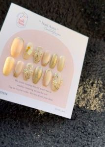 handmade press on nail , easy to use