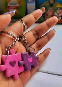 2 × Puzzle Pieces 🩷 Keychain Set