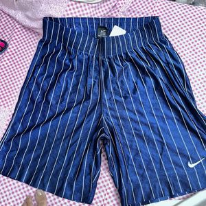 Nike 90s vintage pinstripe basketball shorts