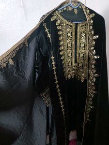 Elegant Black Velvet Embroidered Kurta