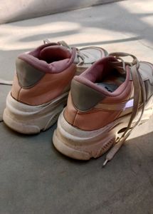Cute Pink White Sports Shoes For Woman