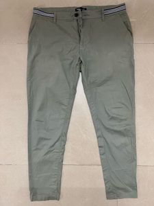 Max Light Green Chinos