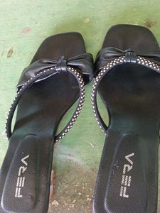 Black Bow Flats