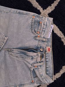 Levi’s Heavy Washed Mid Rise Straight Fit Jeans