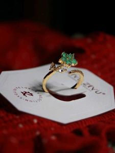 Antitarnish Emerald Flower Ring