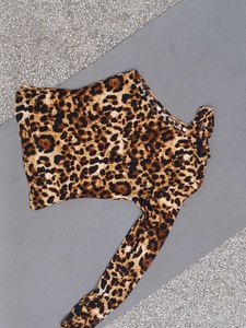 Leopard 🐆 Print Top Off Shoulders