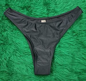 Black Bikini 🆕💞Bottom