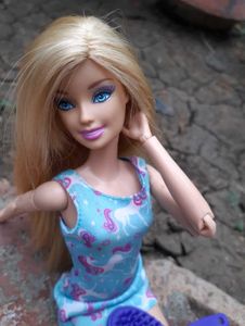Tall Made To Move Barbie Doll. Gg Face Mold.
