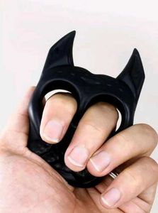 Traditional Knuckle Punch for Hand Use (3764)