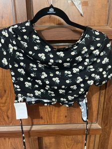 Floral Print Tie-Back Crop Top