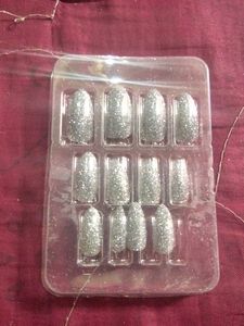 Sparkly Silver Press-On Nails