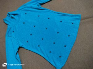 Girl&#39;s Blue Turtleneck Top