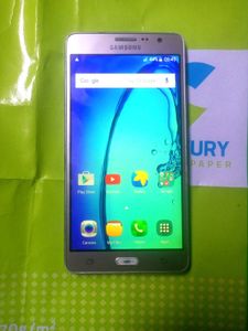 Galaxy On7 Vintage Phone