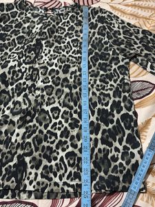 leopard print top