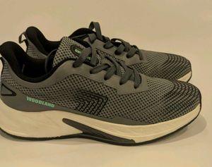 Mens Sport Shoes Size 7🔥