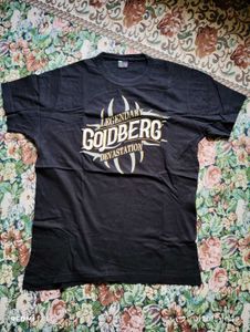 Bundle of 4 T-shirt!