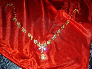Elegant Floral Necklace