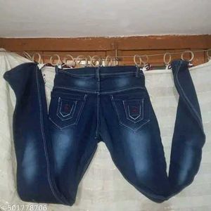 GIRLS JEANS PANT.