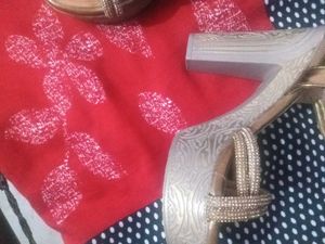 Beautiful Heels 👠 With Low Price New Without Tag