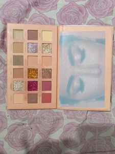 Nude Sweeden Beauty Eyeshadow Palette