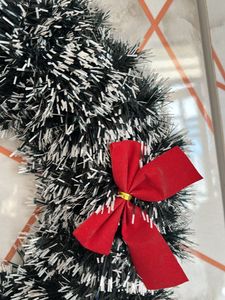 Festive Christmas Wreath with Red Bows – Plastic T