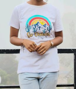 Stylish White Tshirt🤍