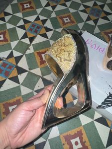 Glamorous Gold Diva Heels