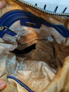 Chic Blue Guess Crossbody Bag✨