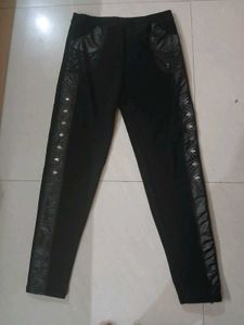 Stylish Black Slim Fit Jeggings With Faux Leather
