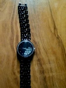 Elegant Black Chain Watch