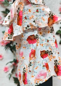 🎁Buy Two Get One Free🎁Floral Off-Shoulder Top