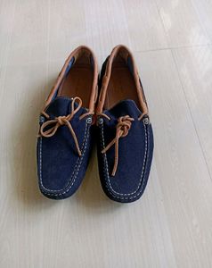 Shoe