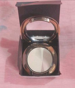 Charlotte Tilbury Airbrush Flawless Finish Powder