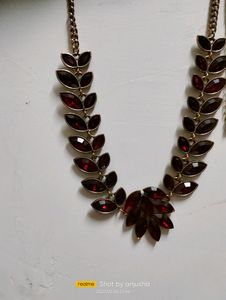 Glass Stone Necklace Red