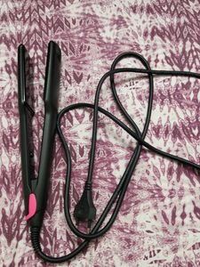 Huda Beauty Hair Straightener